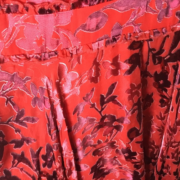 Alice + Olivia Sleeveless Silk Blend Floral Ruffled Dress - 4 - Picture 7 of 11